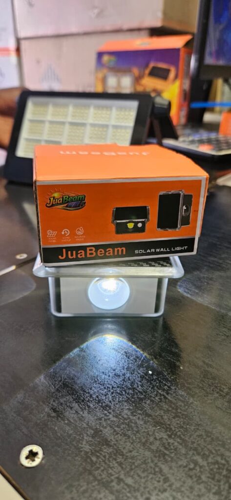 JuaBeam Elegant Solar Wall Light